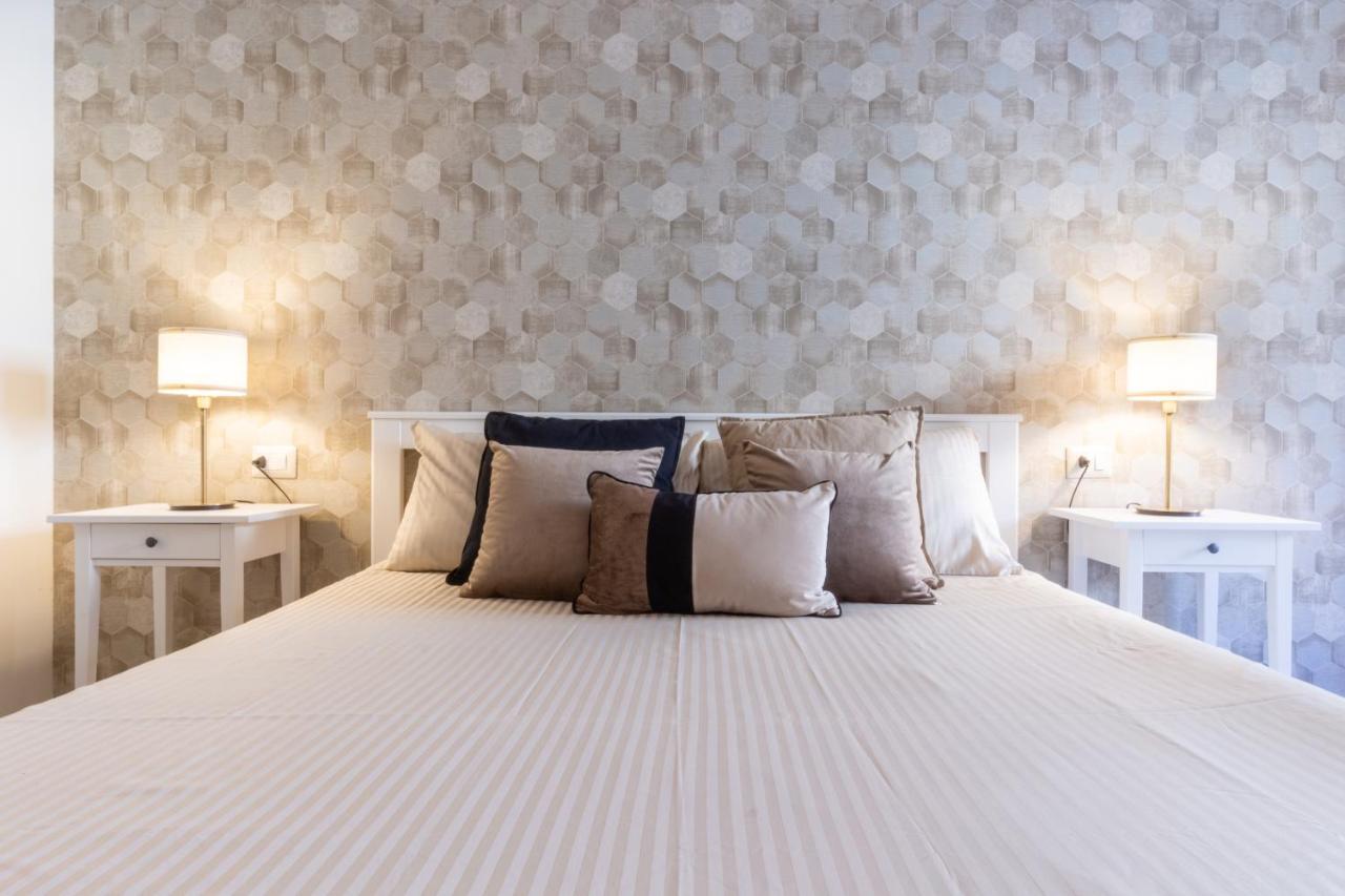 Studio Apartments Boutique Al Bastione Di Кальяри Экстерьер фото