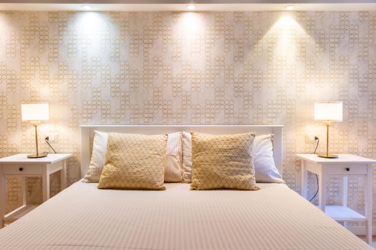 Studio Apartments Boutique Al Bastione Di Кальяри Экстерьер фото